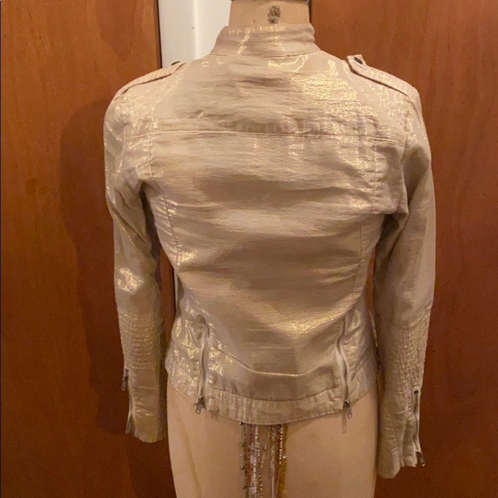Gold Spring Jacket 🧥 - Picture 3 of 3